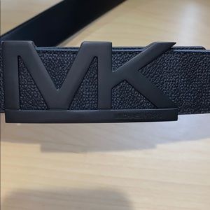 Men’s Michael Kors black belt, never worn size 32”